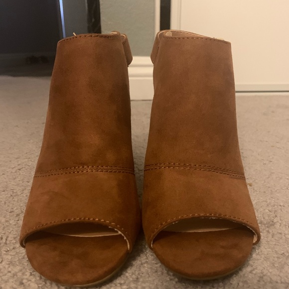 Express heels - Picture 2 of 4